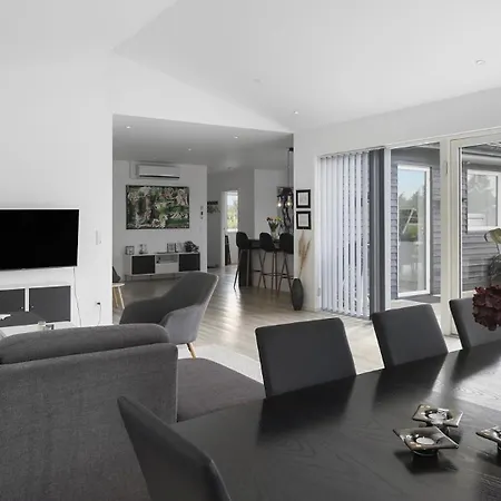 Villavilla 969 - Marielyst, Lollandfalstermon